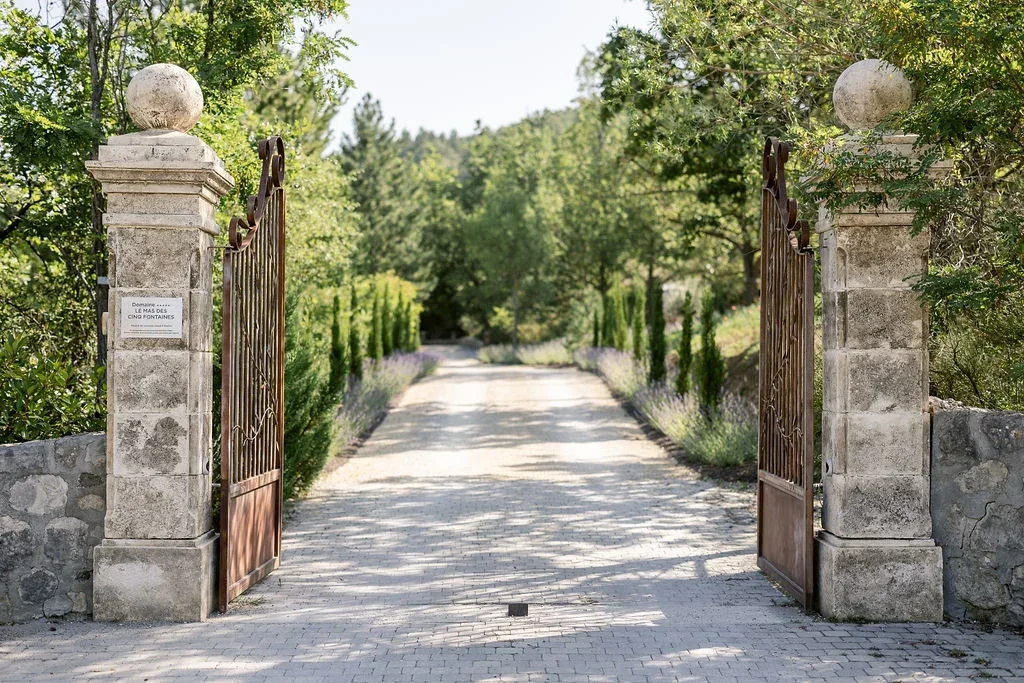 Le Mas Des Cinq Fontaines