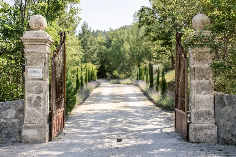 Le Mas Des Cinq Fontaines