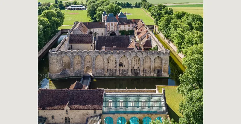 Paris Chateau