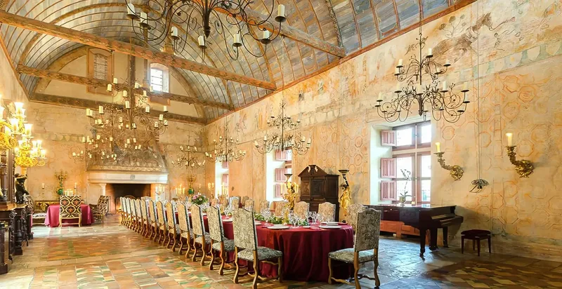 Paris Chateau