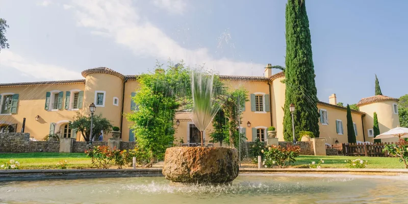 Château les Crostes